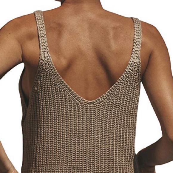 CoventAvenue - V- Neck/Back Tank Top - Picture 3 of 4
